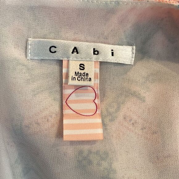 Cabi sea green, pink, blue medallion print sleeveless layered flowy tunic top - Picture 4 of 9